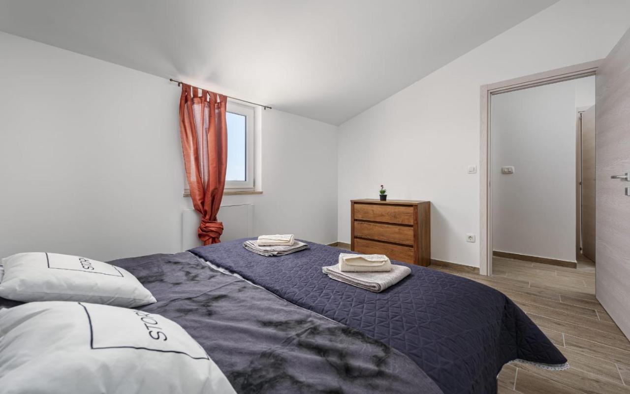 Apartments Valeria Divšići Εξωτερικό φωτογραφία