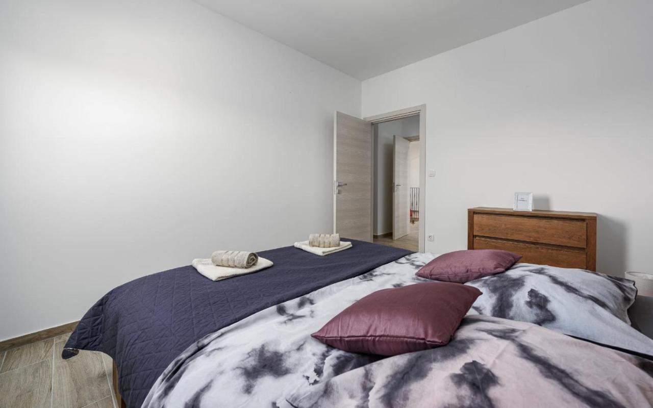 Apartments Valeria Divšići Εξωτερικό φωτογραφία