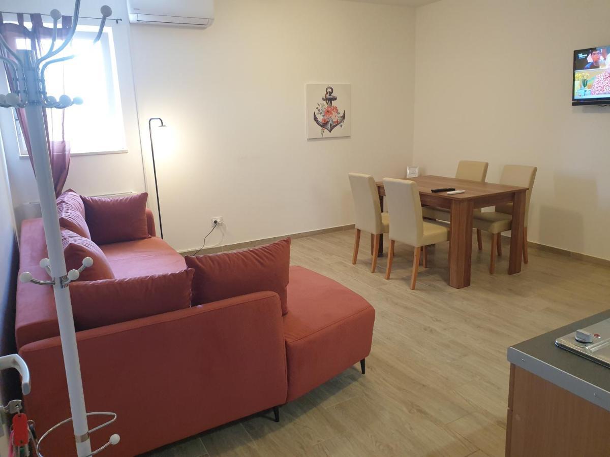 Apartments Valeria Divšići Εξωτερικό φωτογραφία