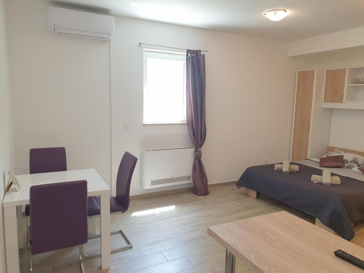 Apartments Valeria Divšići Εξωτερικό φωτογραφία
