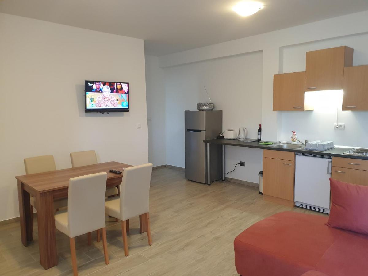 Apartments Valeria Divšići Εξωτερικό φωτογραφία